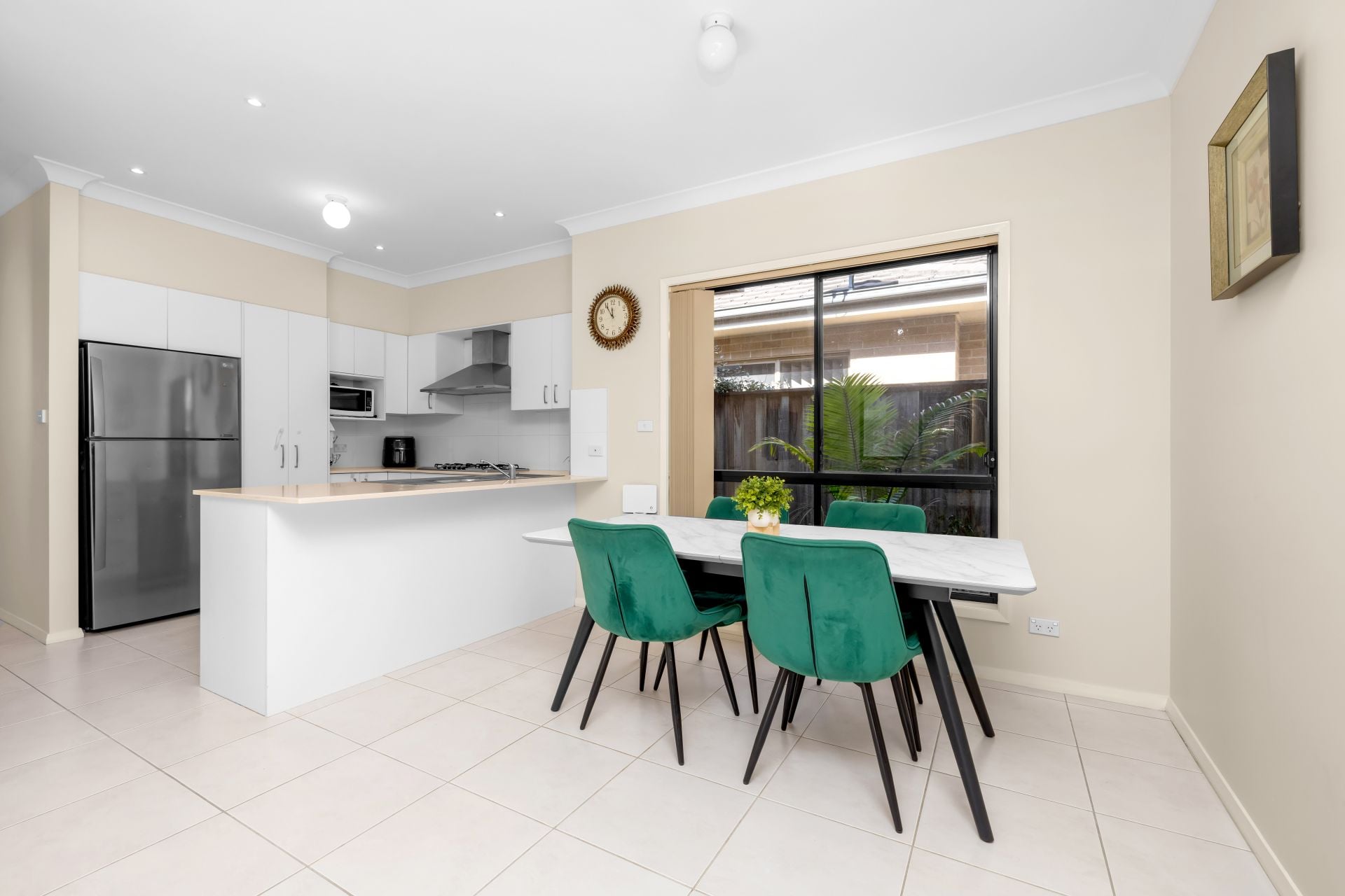 5 Pebble Crescent, The Ponds - Thumbnail 2