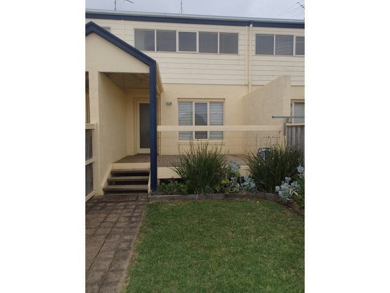 2/98 Dare Street, Ocean Grove VIC 3226