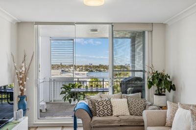 Breakfast Point 420/10-16 Vineyard Way