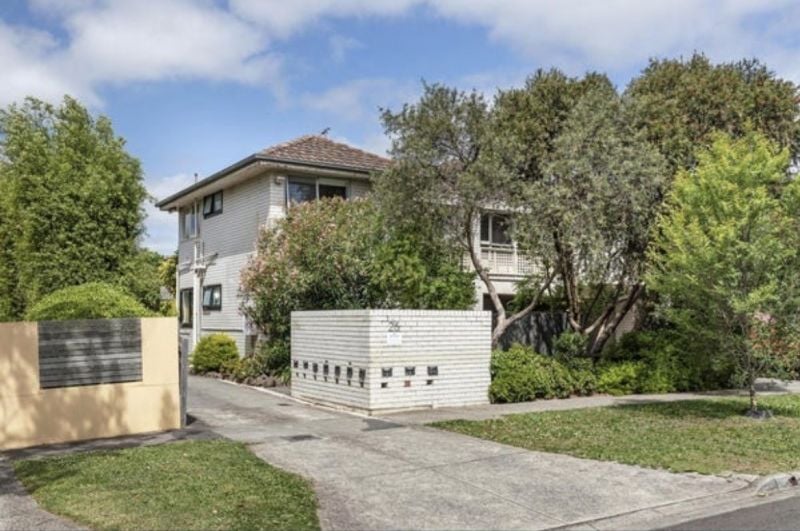 2/26 Wilmoth Street, Northcote