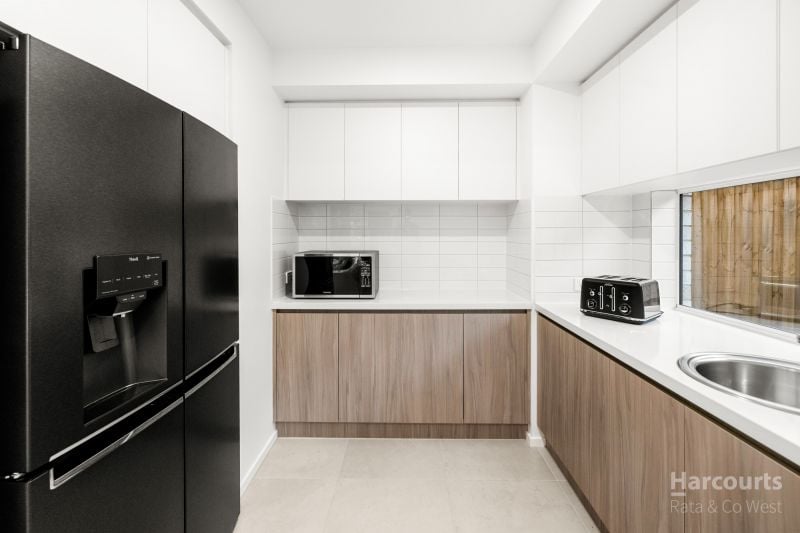 24 Stricta Circuit, Fraser Rise