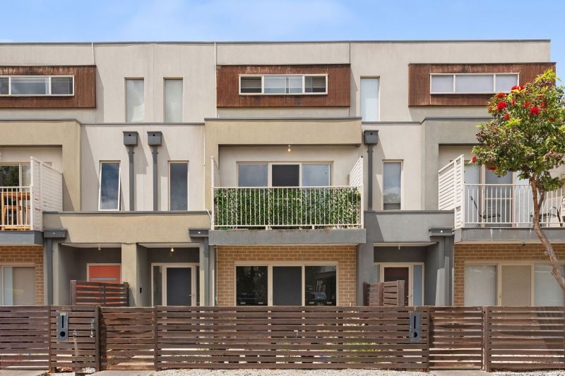 4/17-21 Cobaw Circuit, Caroline Springs