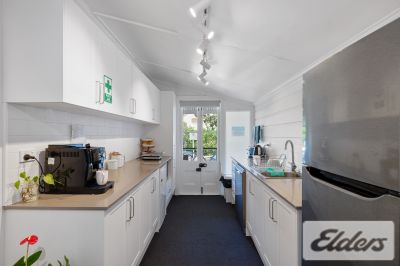 FREESTANDING KANGAROO POINT REFURBISHED OFFICE!