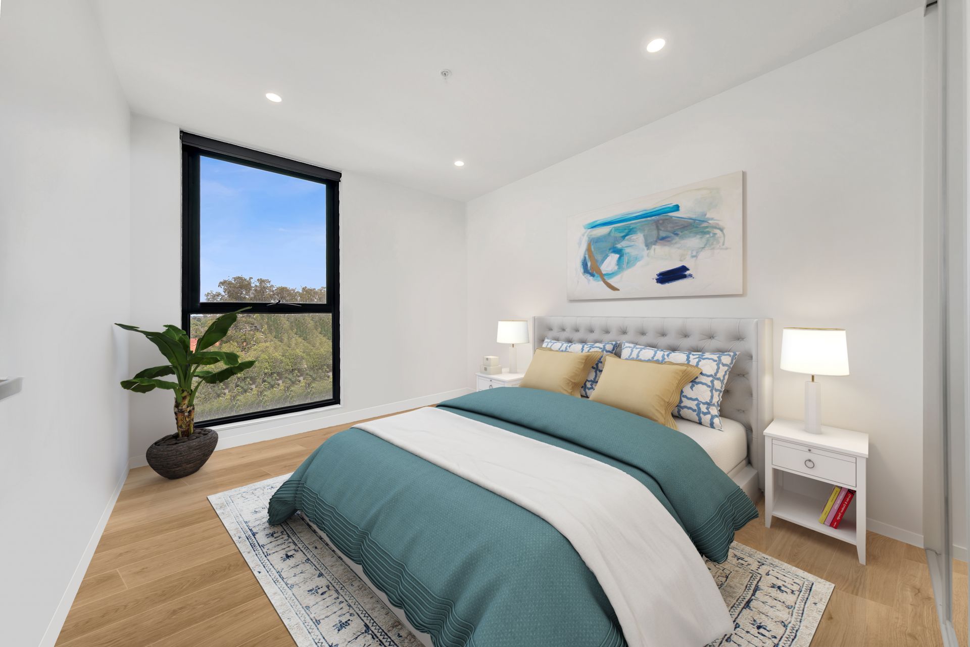 TOP FLOOR WITH CITY VIEWS