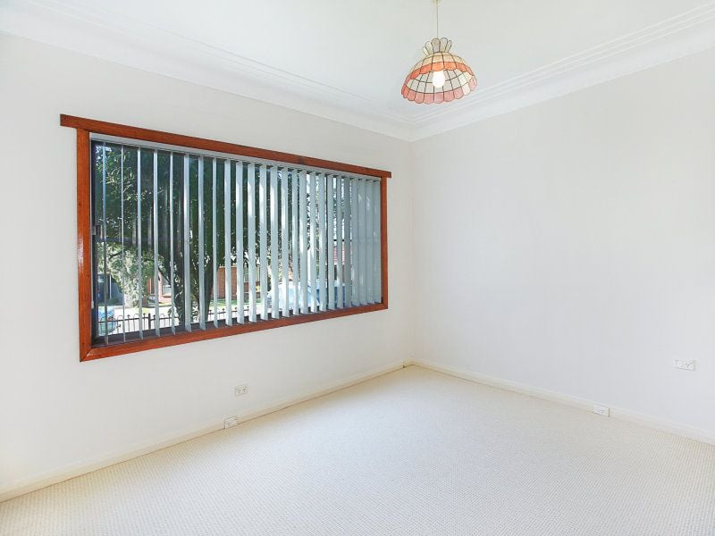 3 Edward Avenue, MIRANDA, Miranda - Thumbnail 4