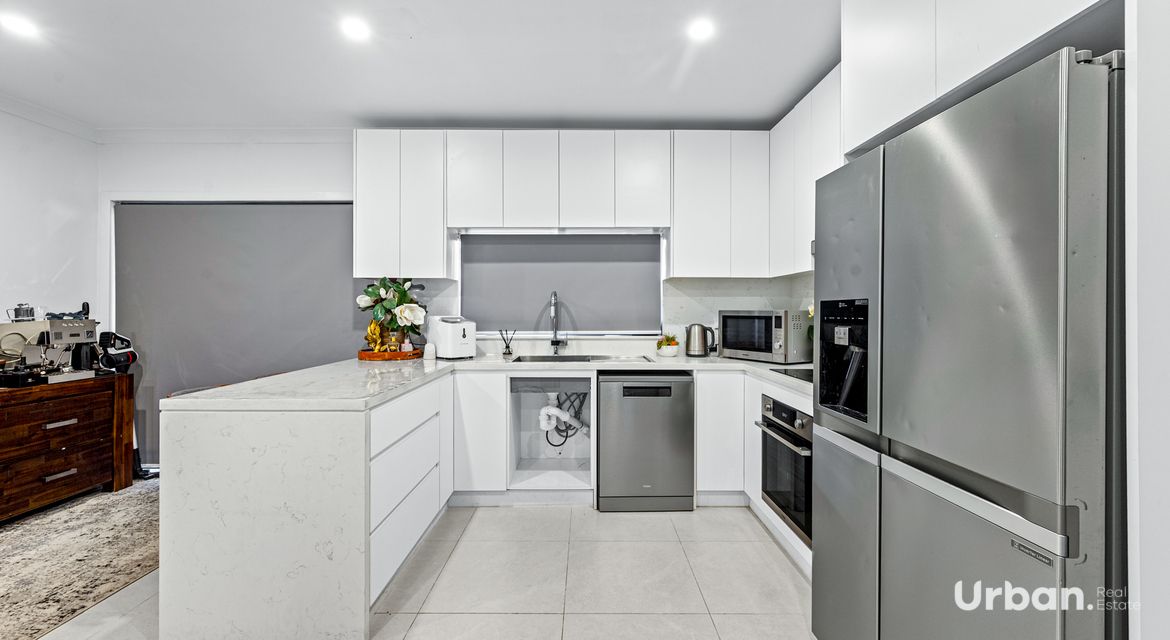 Macquarie Fields 5 Burns Avenue