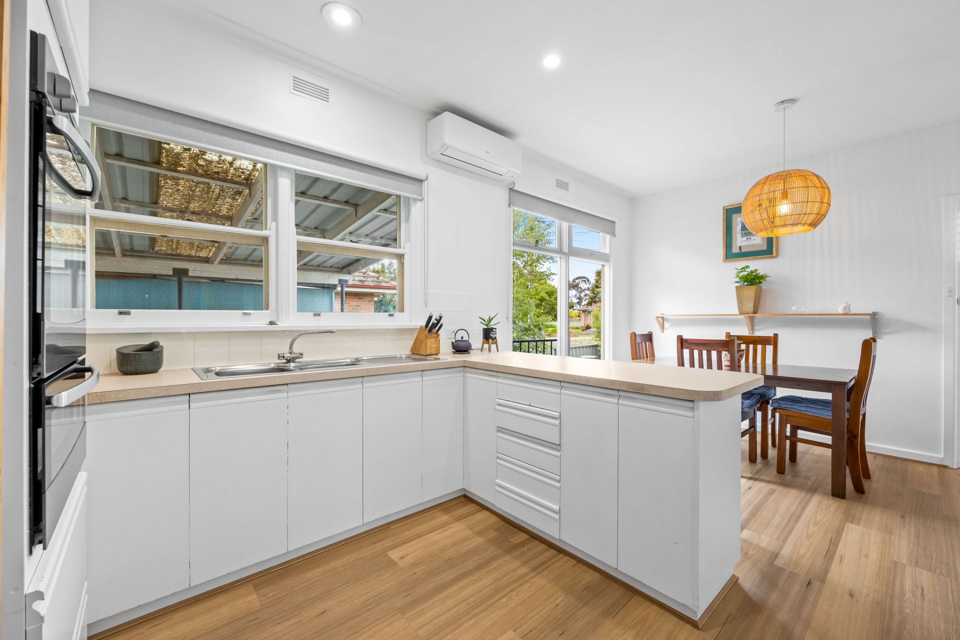 31 Hawthorn Grove, Wendouree, Wendouree - Thumbnail 5