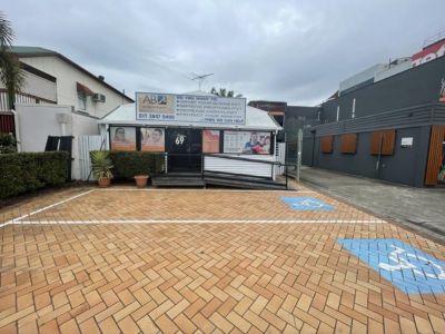 VERSATILE GROUND FLOOR OFFICE/CONSULTING