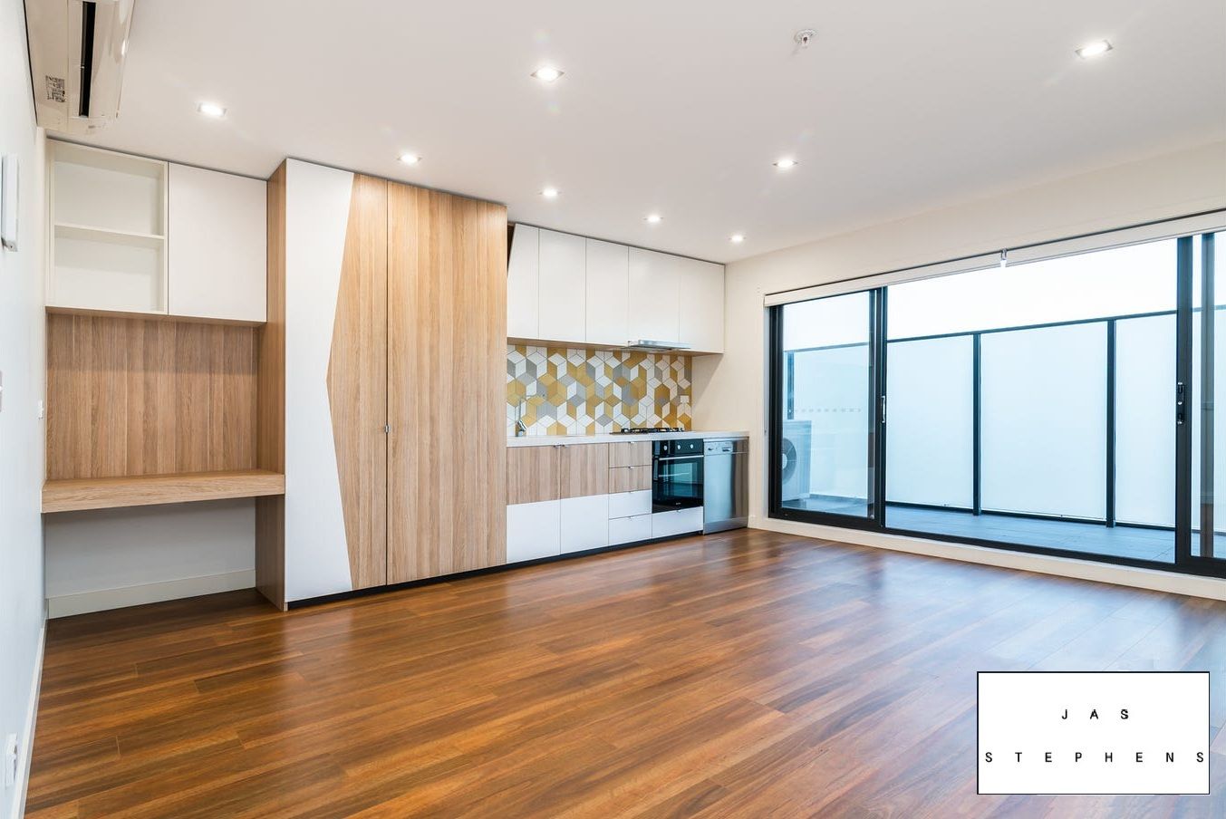 305/27 Victoria St Footscray VIC, Footscray - Thumbnail 3