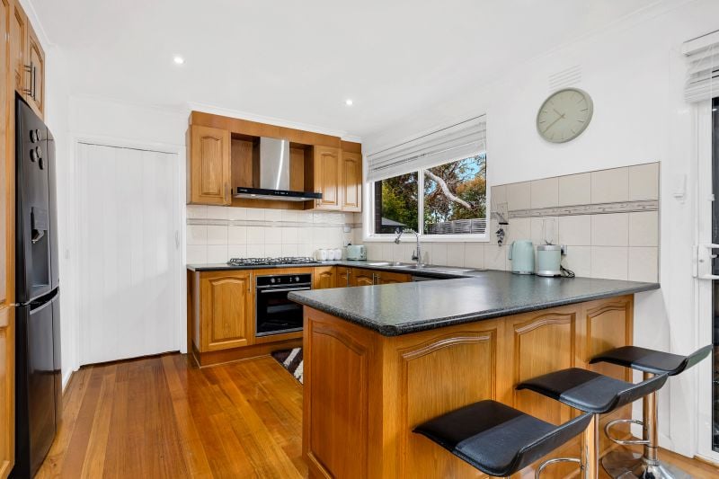 16 Savannah Crescent, Epping