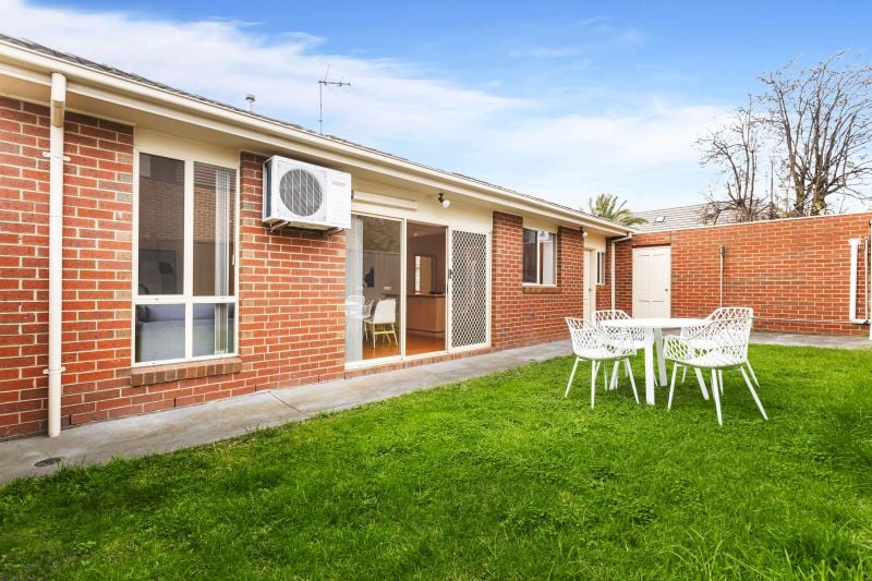 2/5 Delaware Street, Reservoir