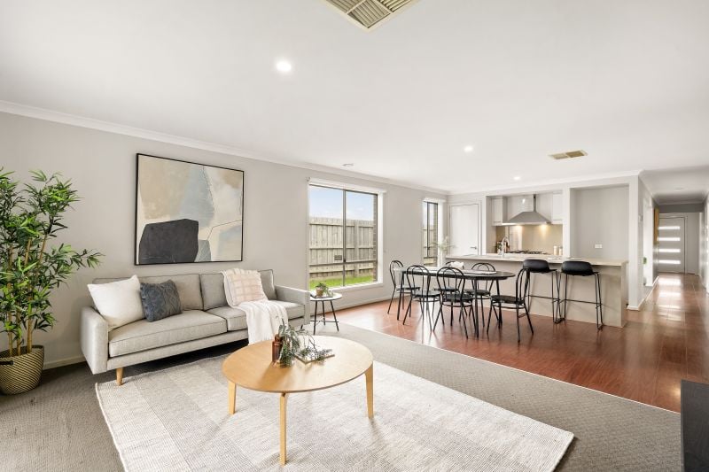 8 Cerridwen Street, Epping