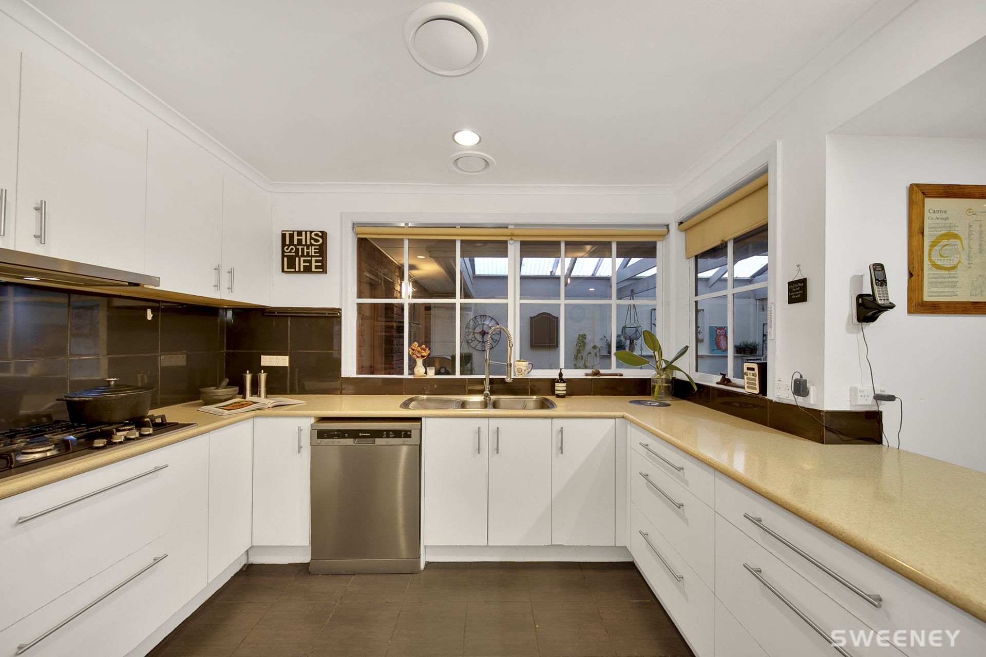 290 Victoria Street, Altona Meadows - Thumbnail 7