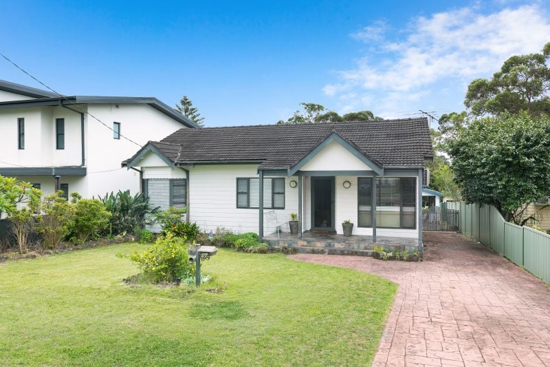 25 Gwawley Parade MIRANDA 2228