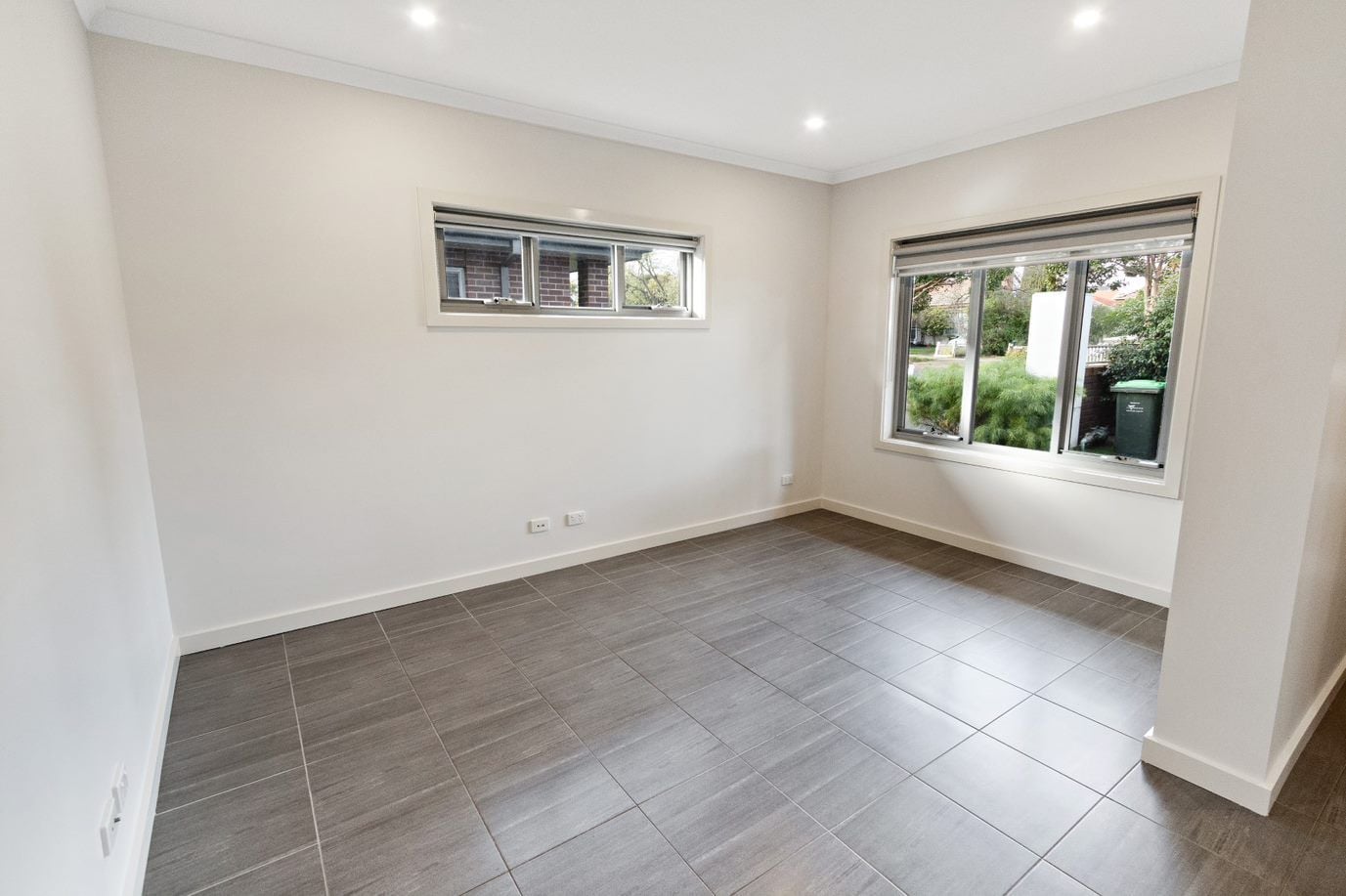 Luxury Living On Leamington!