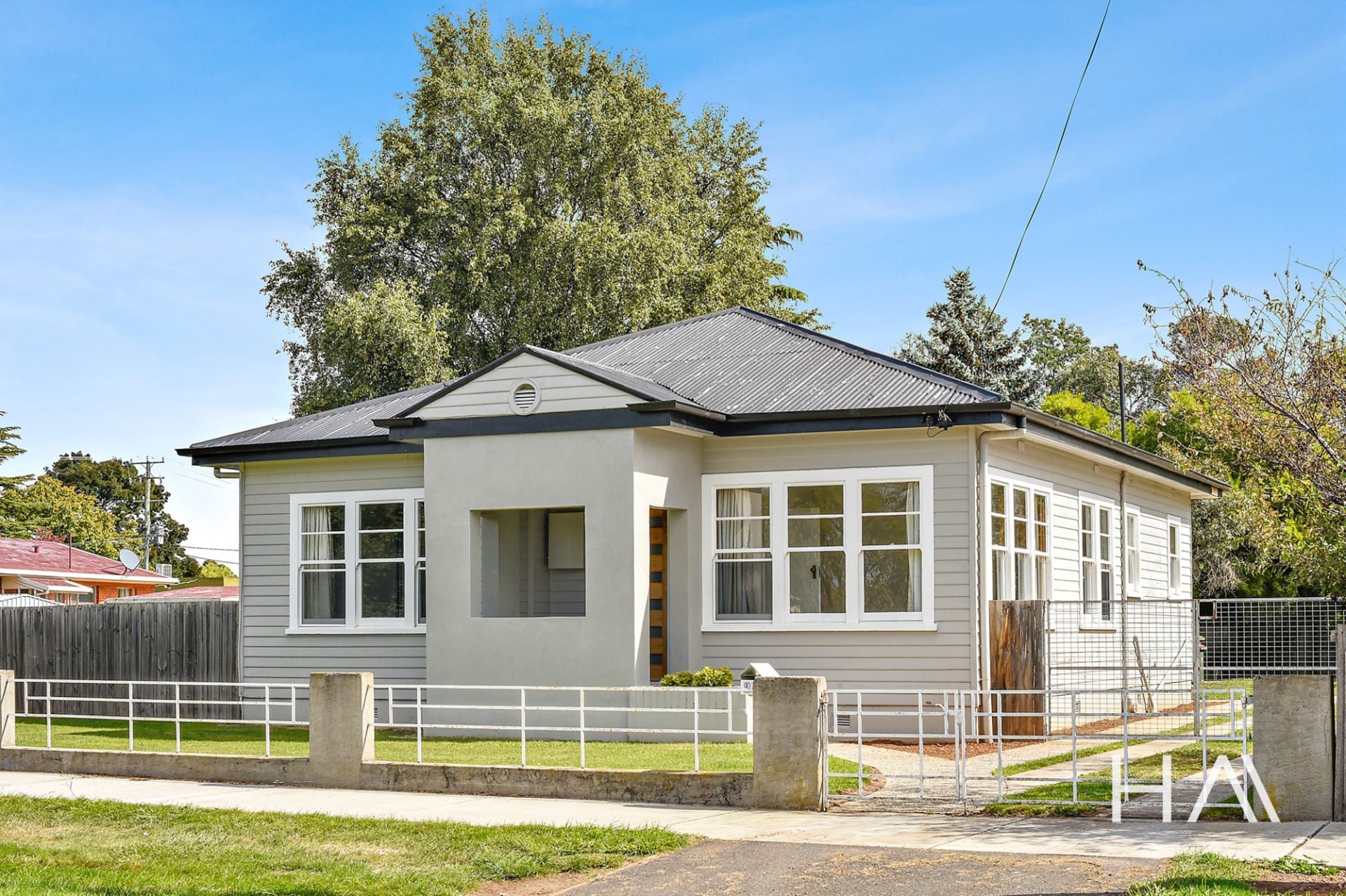 24 Marriott Street Westbury, Westbury - Thumbnail 2
