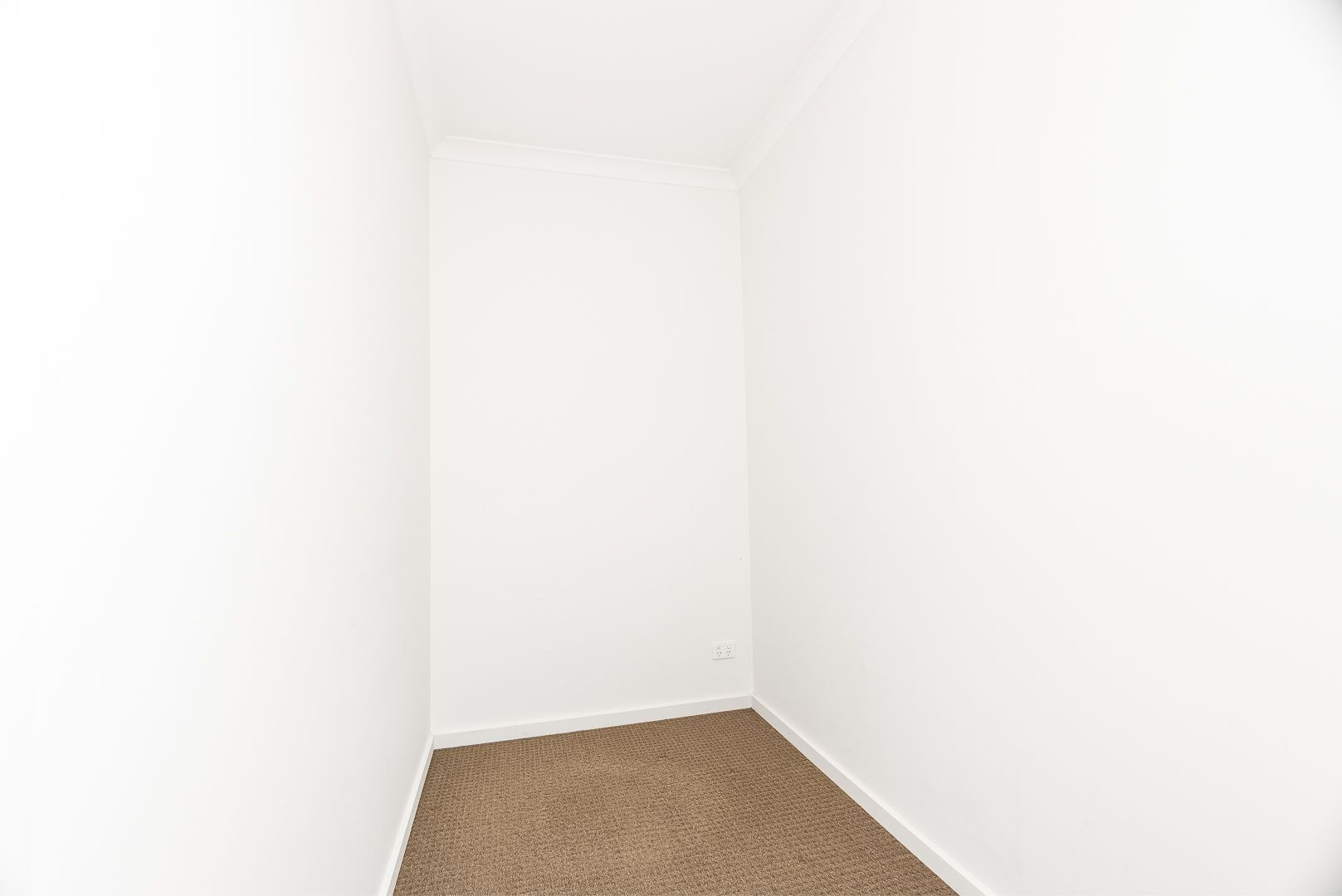 Low-Maintenance Living in a Convenient Location