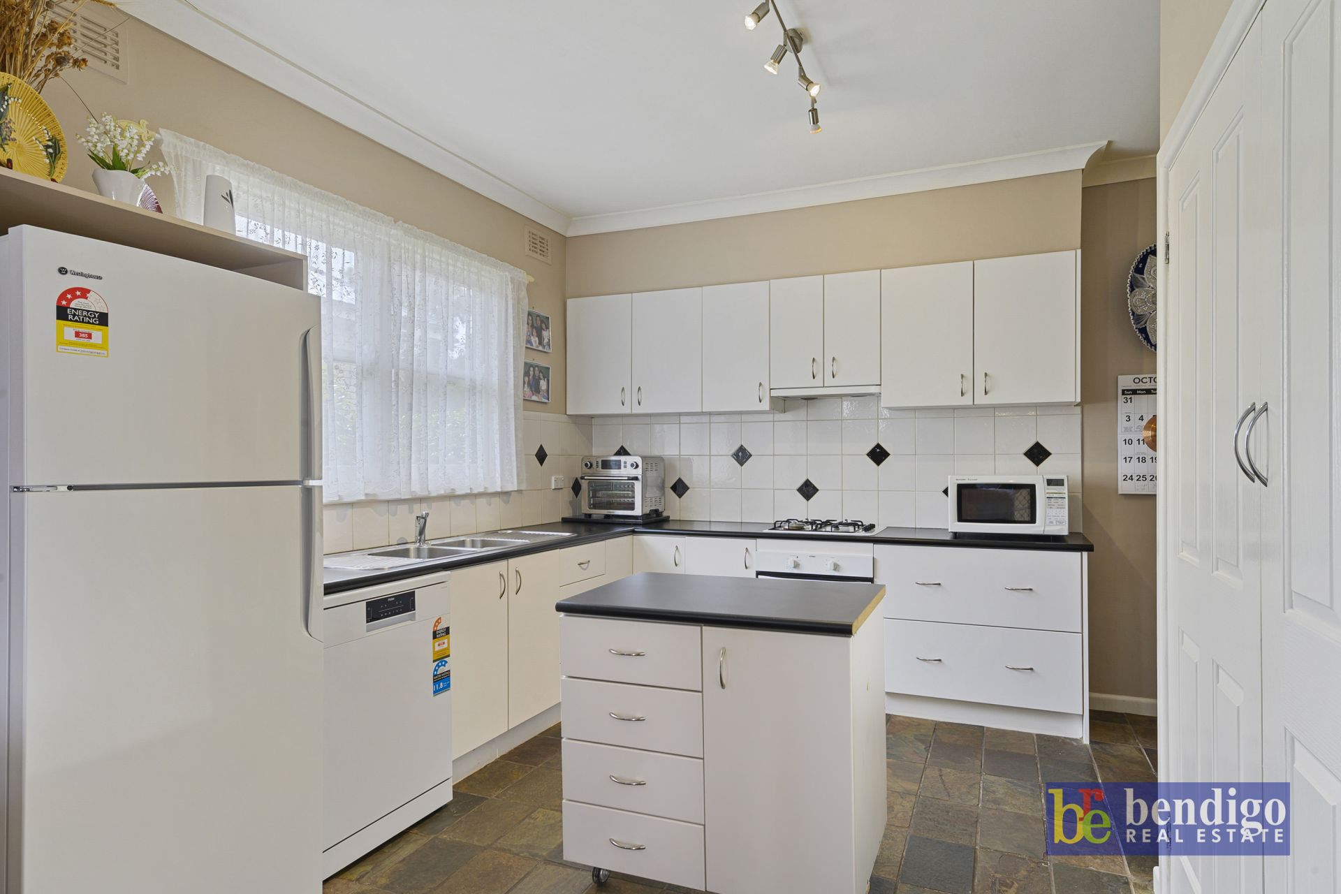 5 Black Street Long Gully VIC, Gully - Thumbnail 7