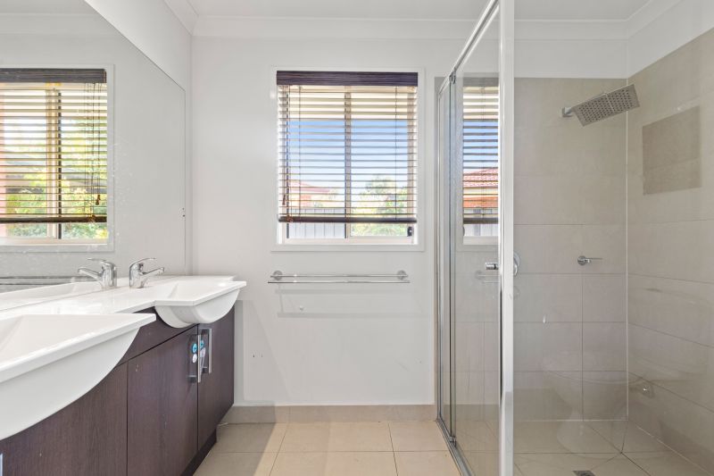 34 Saltbush Crescent, Craigieburn