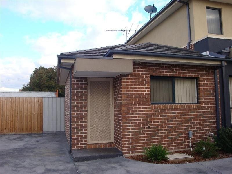 7/15-16 Macartney Street, Reservoir