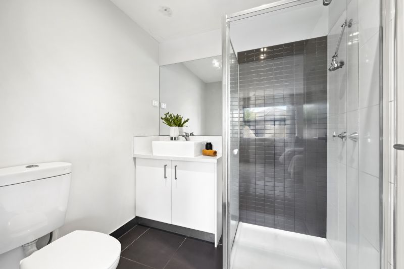 30 Warner Way, Caroline Springs