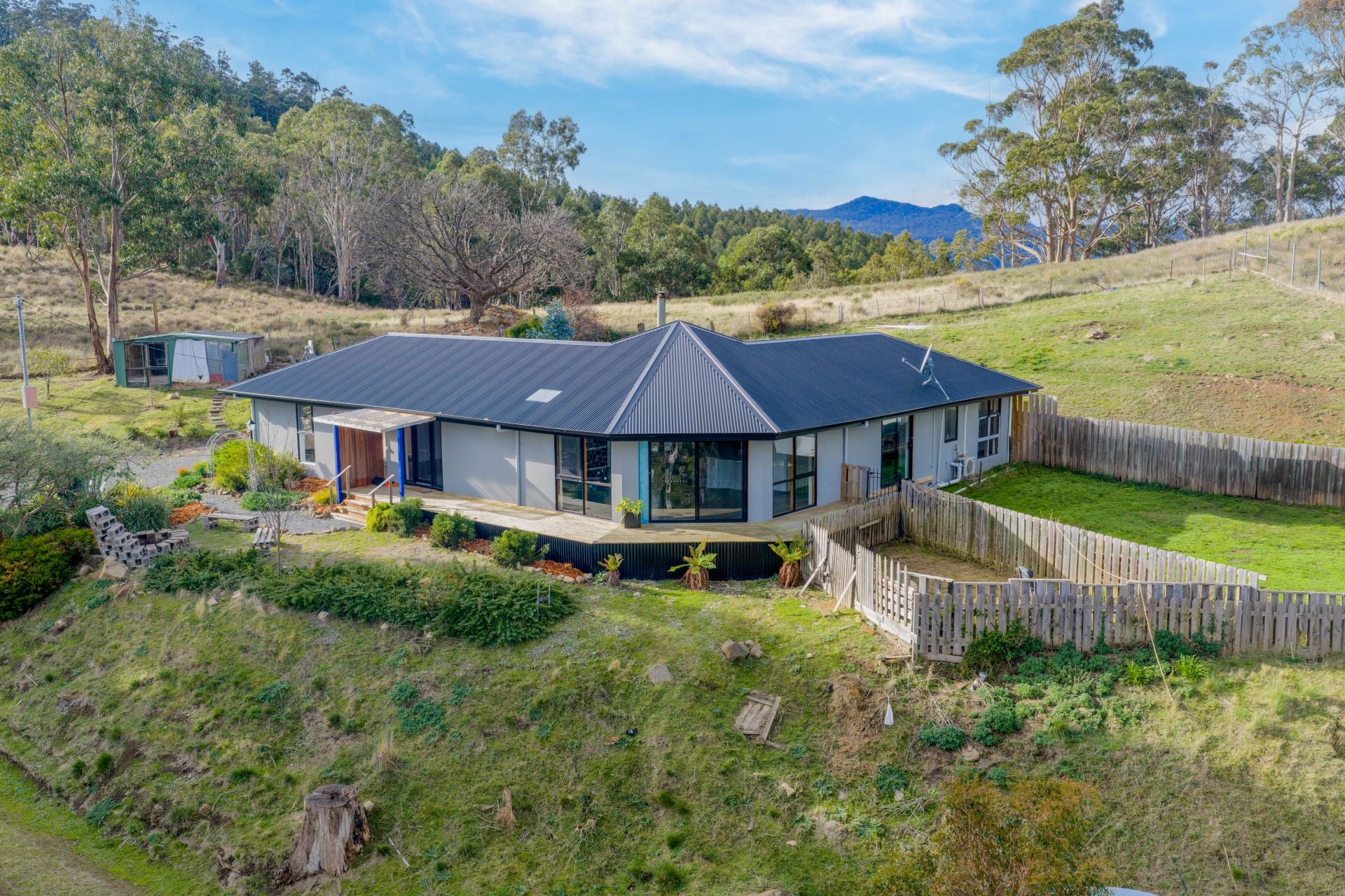 4 Braslins Road Black Hills TAS