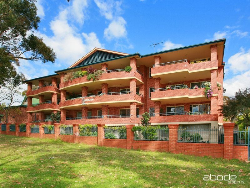 17/210 Willarong Road CARINGBAH 2229