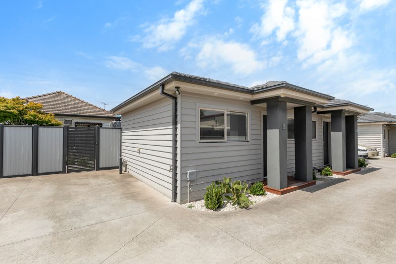 2/17 Cyprus Street, Lalor