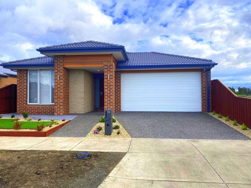 16 Binap Road, Epping