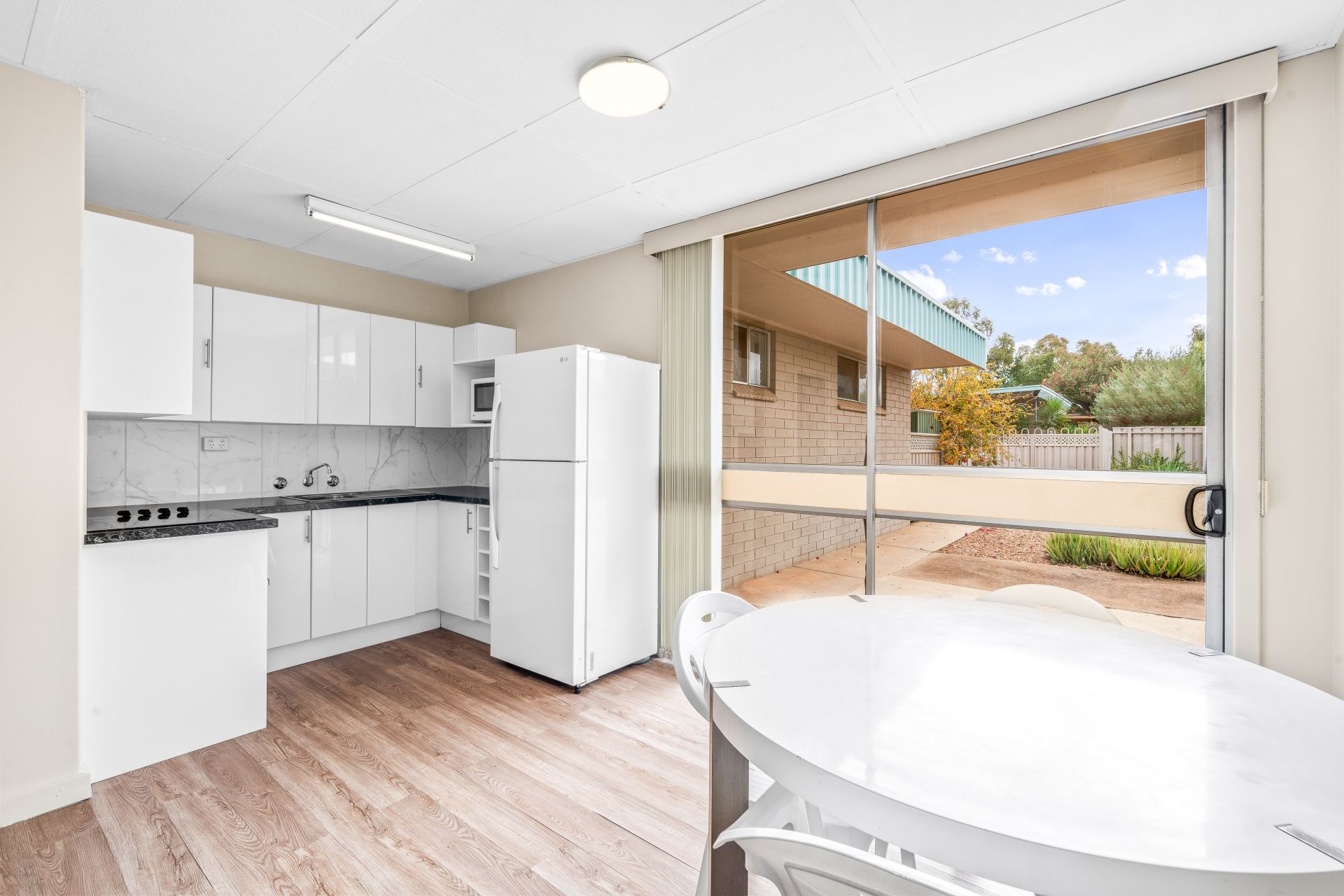 4/15 McMinn Street East Side NT, East Side - Thumbnail 6