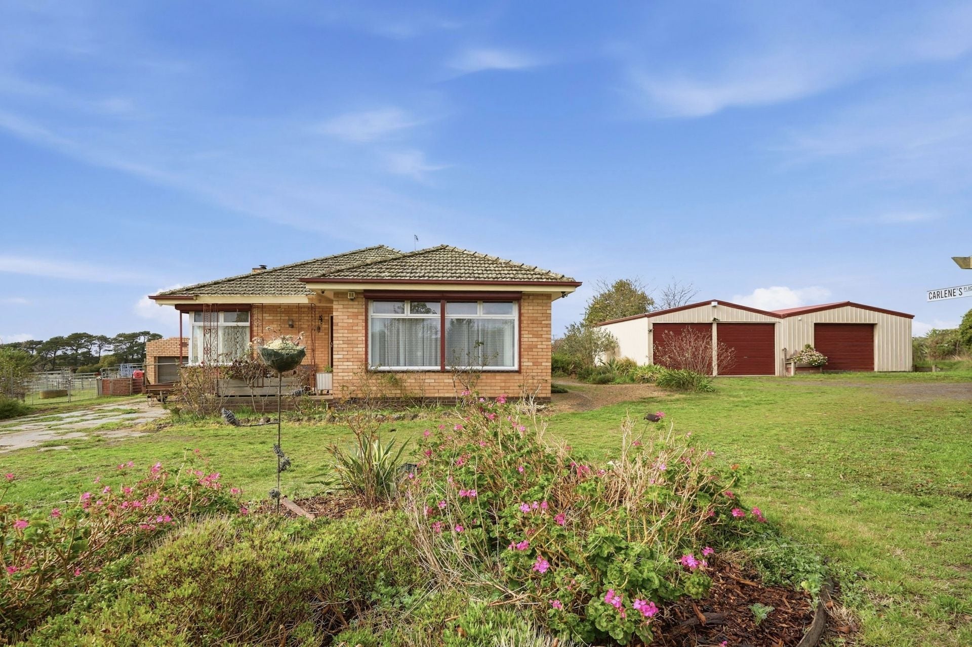 3 Brisbane Ranges Road, Mount Wallace, Mount Wallace - Thumbnail 2