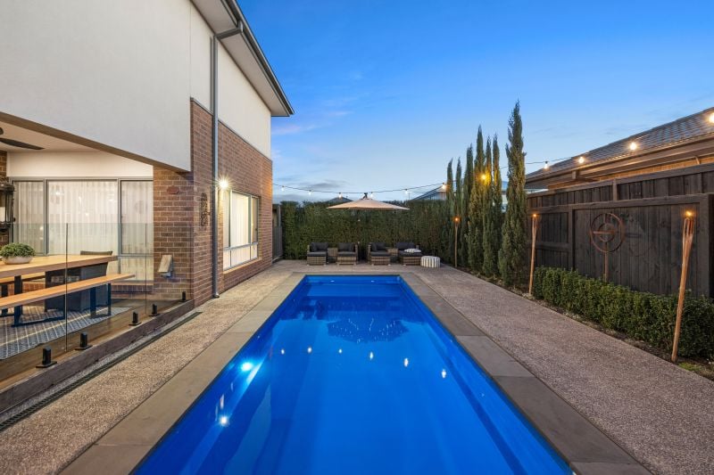 14 Roaming Drive, Fraser Rise