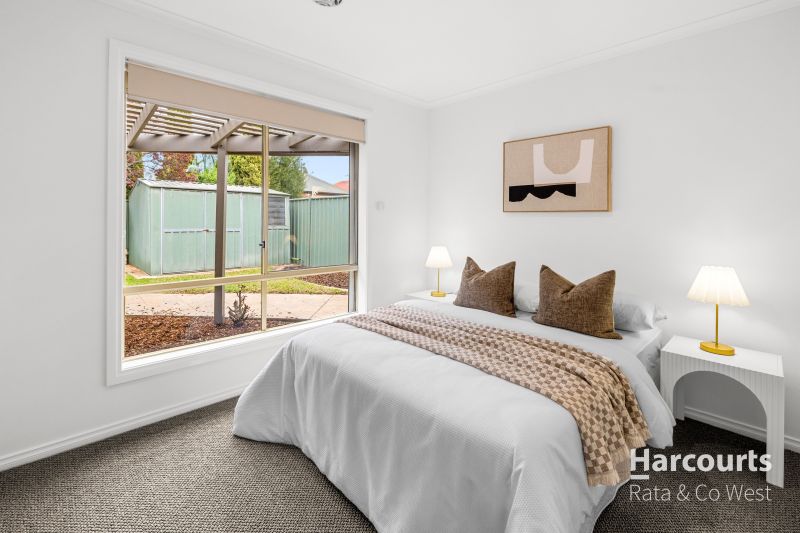 9 Northampton Crescent, Caroline Springs