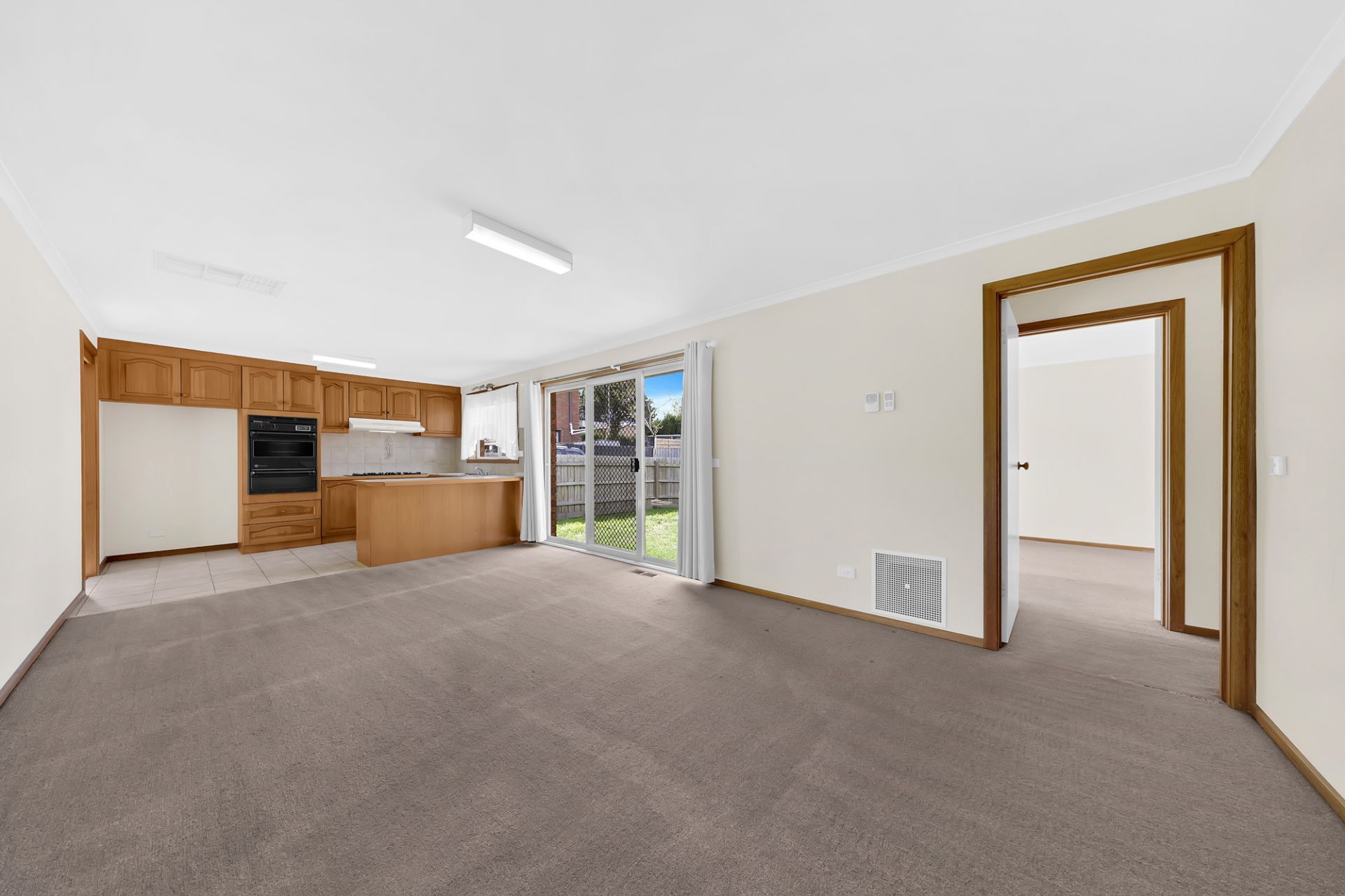 1/2 Belbin Court, Mill Park, Mill Park - Thumbnail 4