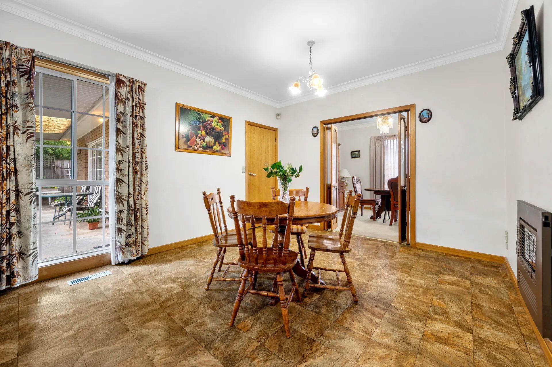 Spacious Family Living With Versatile Dual Level Design