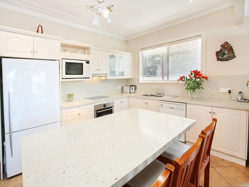 42 Attunga Road, YOWIE BAY, Yowie Bay - Thumbnail 2