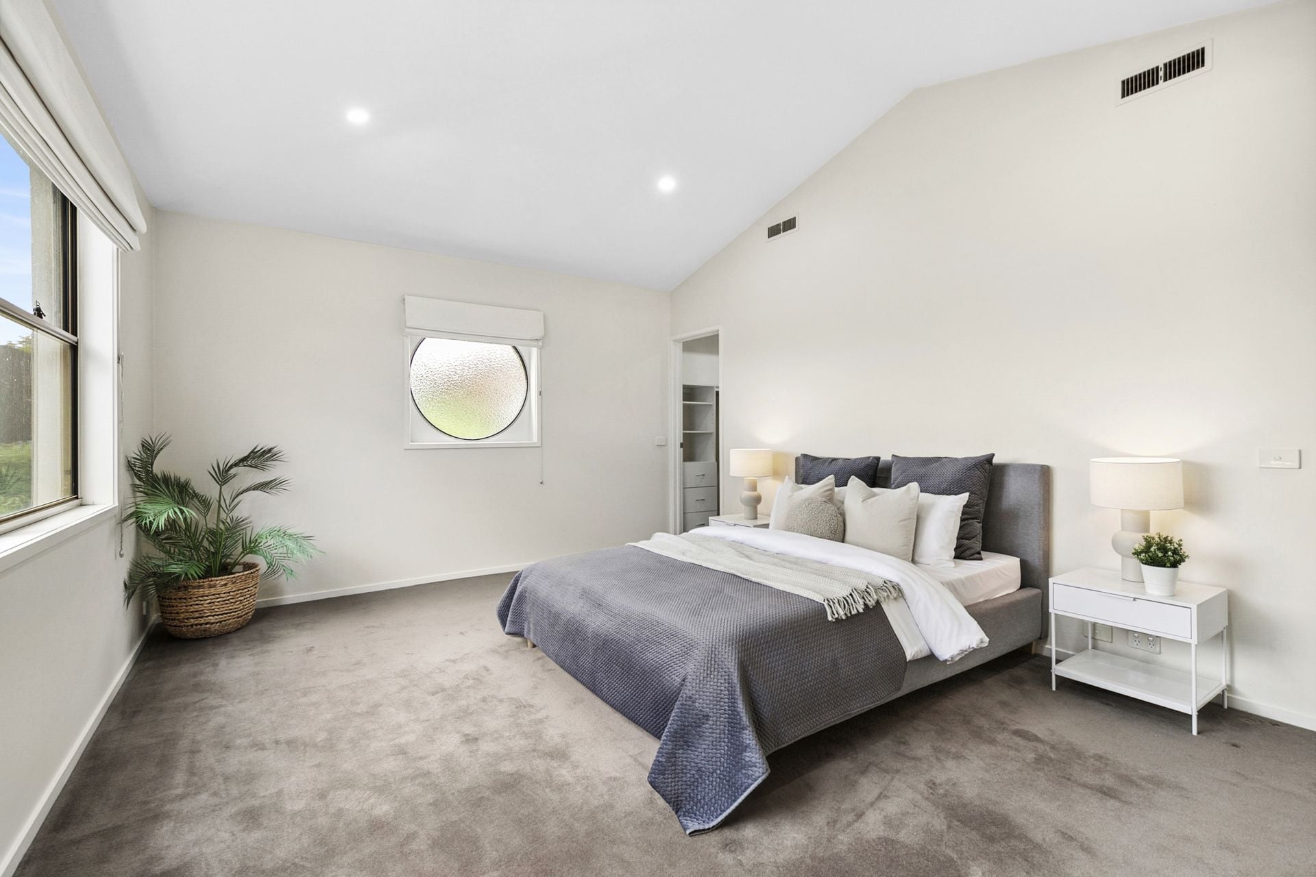 2/61 Austin Street, Newtown - Thumbnail 7