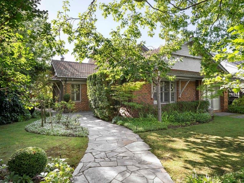 8 Barry Street, Kew, Kew - Thumbnail 3
