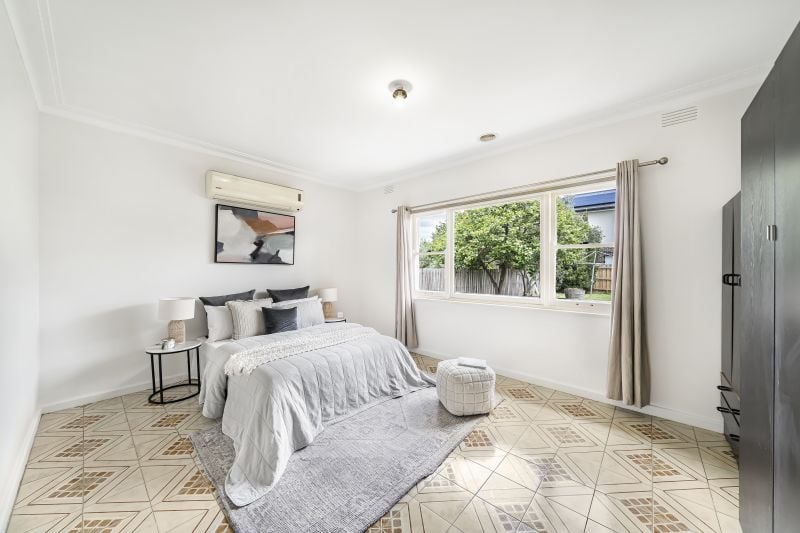 35 Alexander Avenue, Thomastown