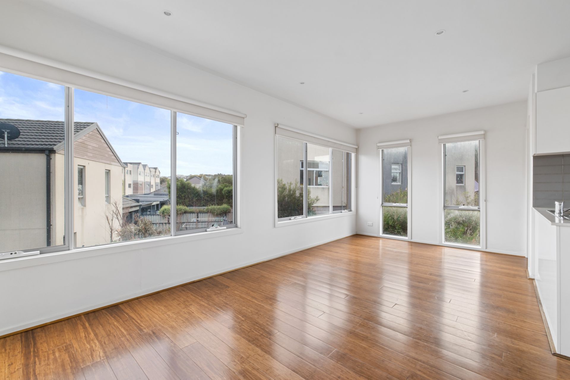 Craigieburn Three Bedroom Townhouse!