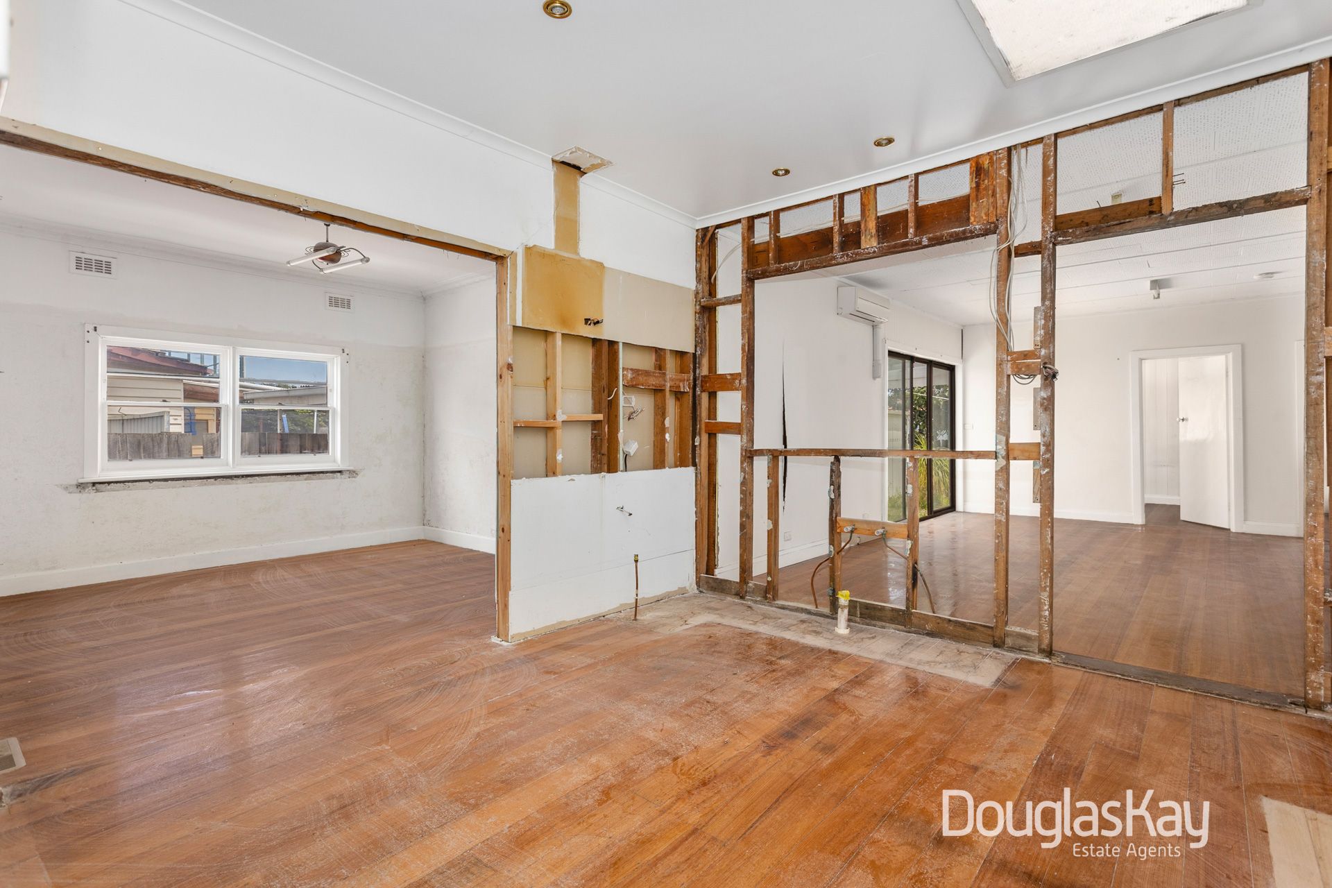 13 Ernest Street, Sunshine VIC, Sunshine - Thumbnail 3