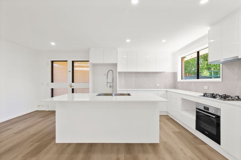 8 Judith Court, Lalor