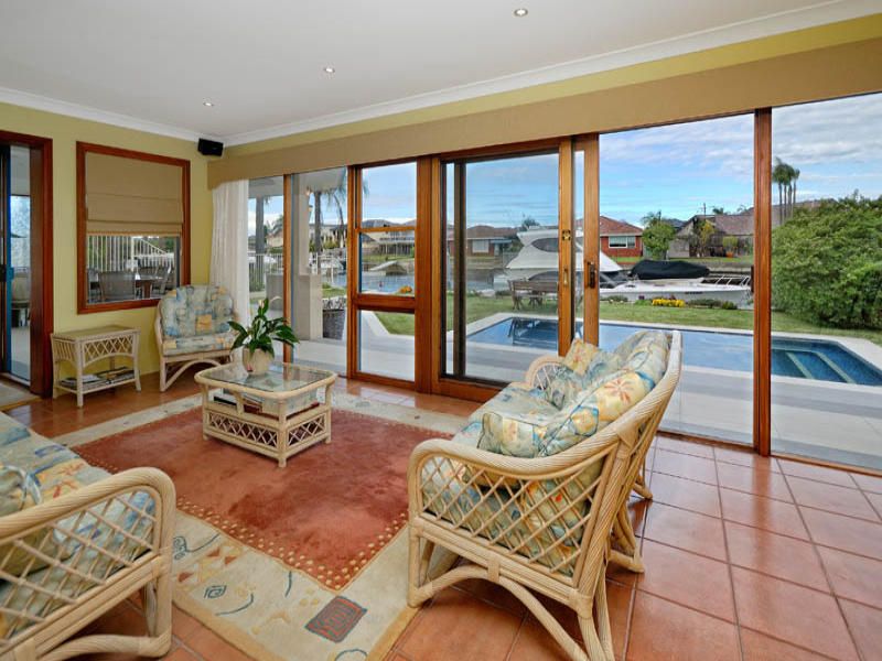 102 Belgrave Esplanade, SYLVANIA WATERS, Sylvania Waters - Thumbnail 5