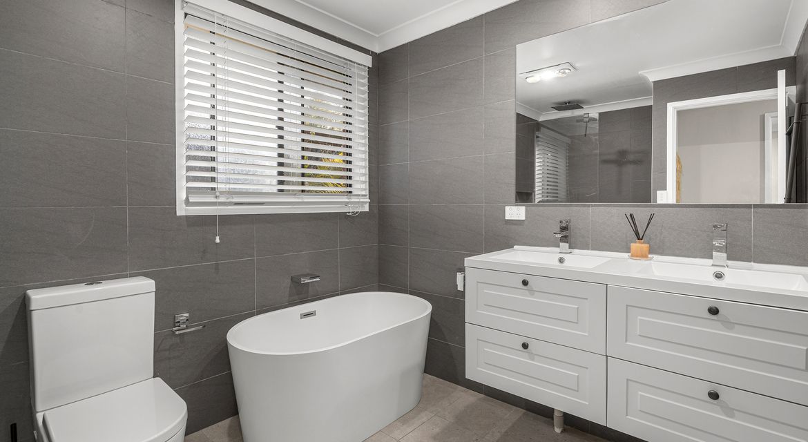 Riverstone 25 Oleander Crescent