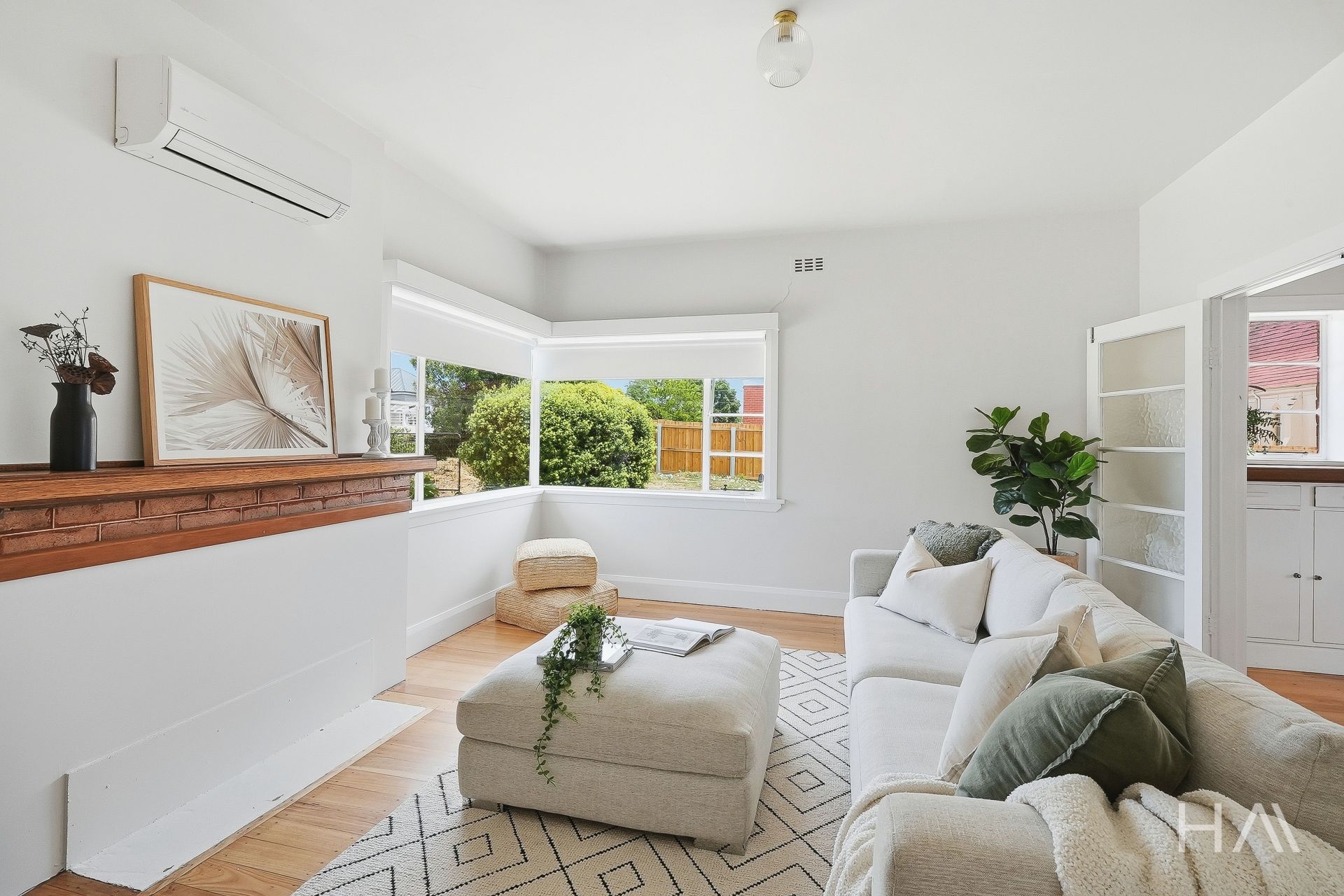 125 Dexter Street Westbury, Westbury - Thumbnail 6
