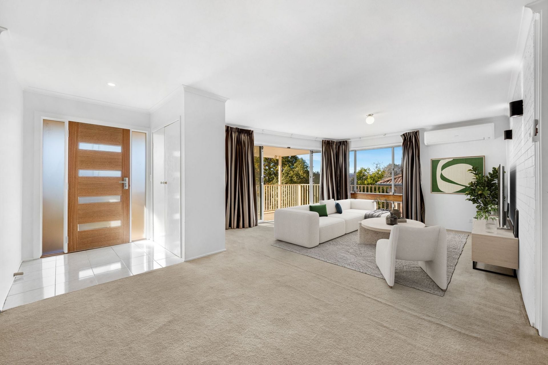 80 Munro Road Queanbeyan NSW, Queanbeyan - Thumbnail 2