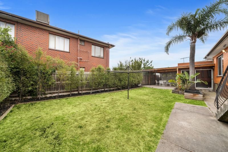 11 Falcon Street, Thomastown