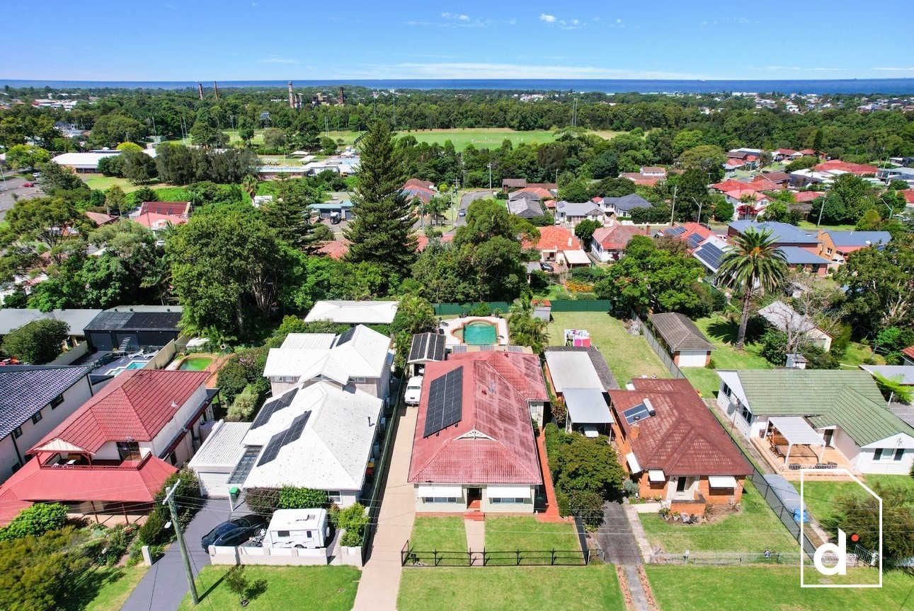 21 Caroline Street, Corrimal NSW