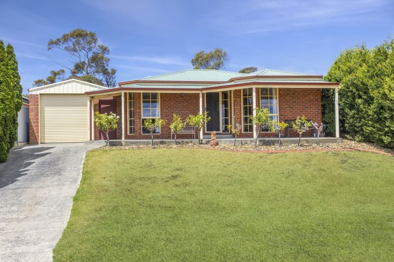 11 Bisinella Court, Leopold VIC 3224