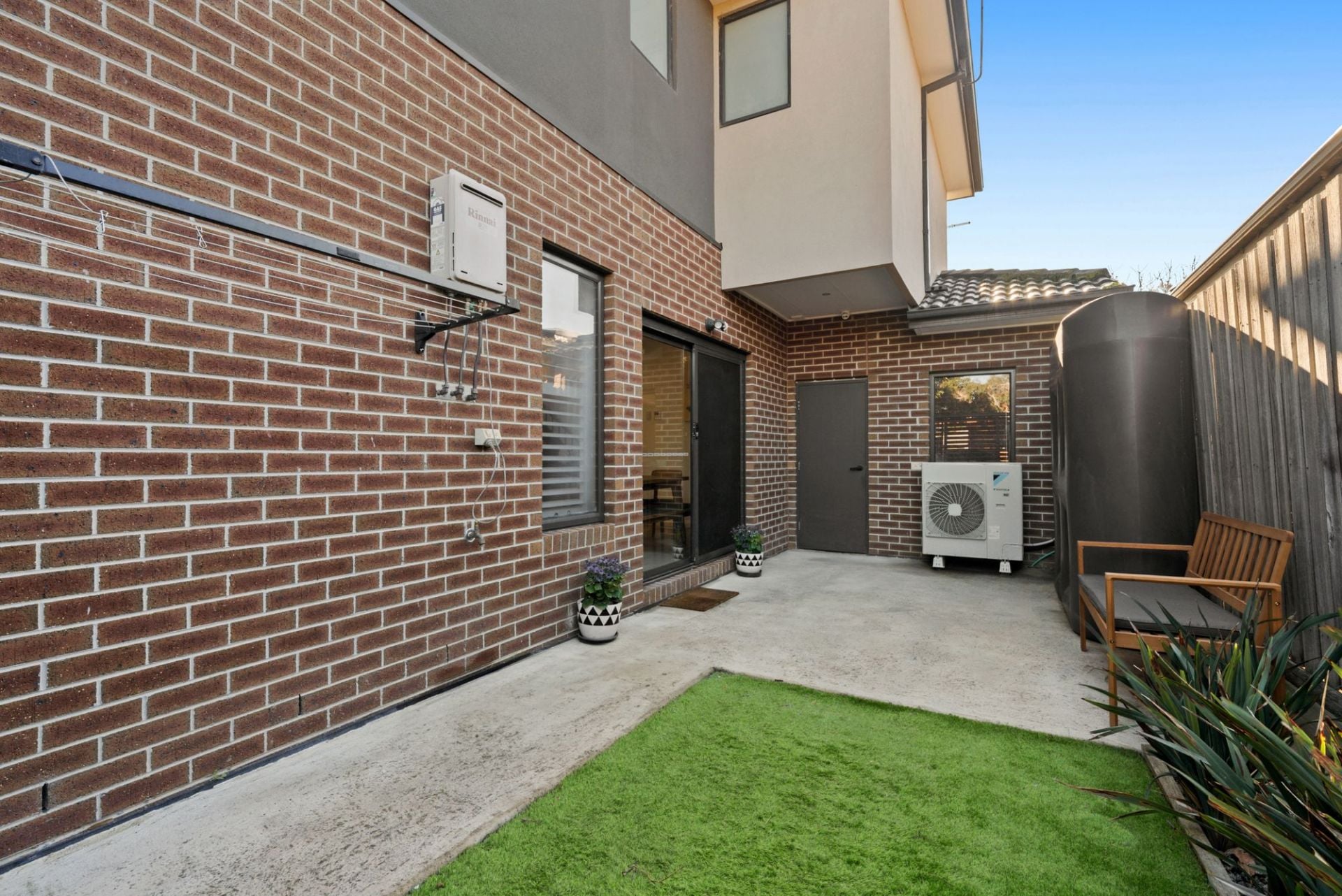UNDER OFFER

Style, Space & Sophistication in a Prime Family Setting
